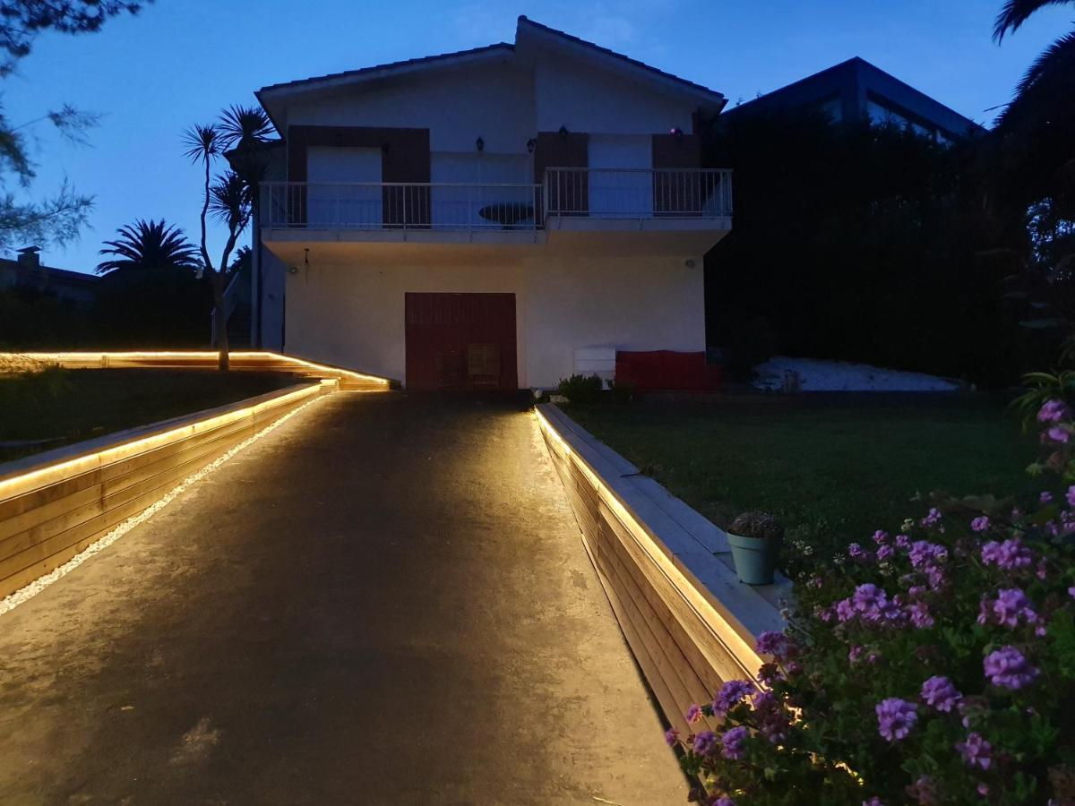 Villa Vistas Al Mar, Urbanizacion Privada Con Piscina De Agua Salada 阿霍 外观 照片
